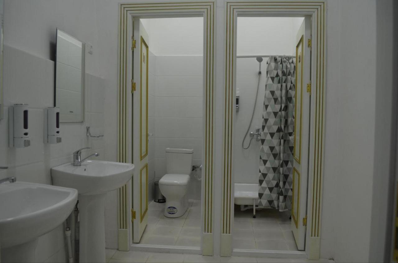 Hostel Danexan Apa Nukus Exteriör bild